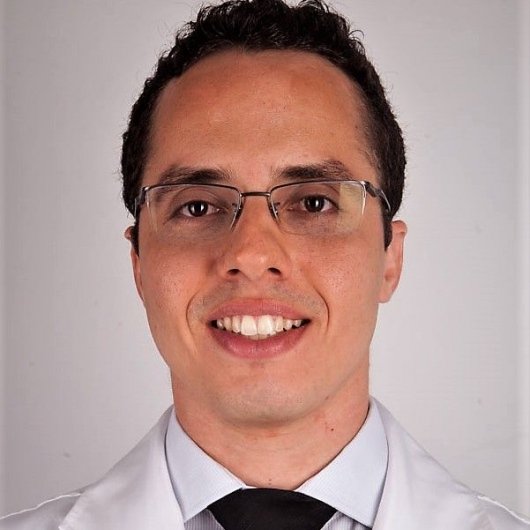 Dr. Ticiano Adler de Sousa Sindeaux
