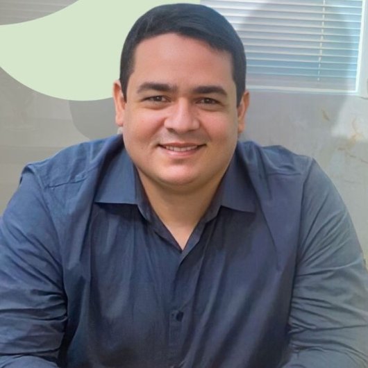 Dr. Jayro Costa Moura