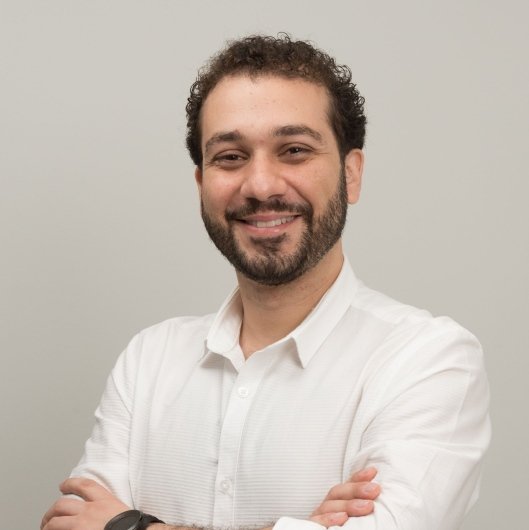 Dr. Matheus Acosta