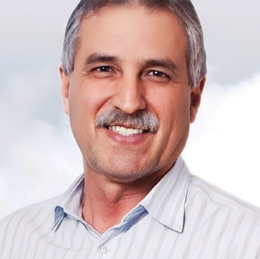Dr. Carlos Cesar Gazal Mahmoud