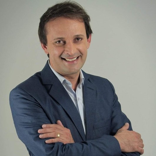 Prof. Diones Coutinho Letra