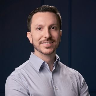 Dr. Vitor Bernardes Pedrozo