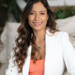 Dra. Bárbara Lemos