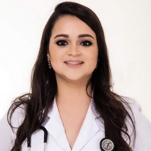 Dra. Michelly Patrícia Santos