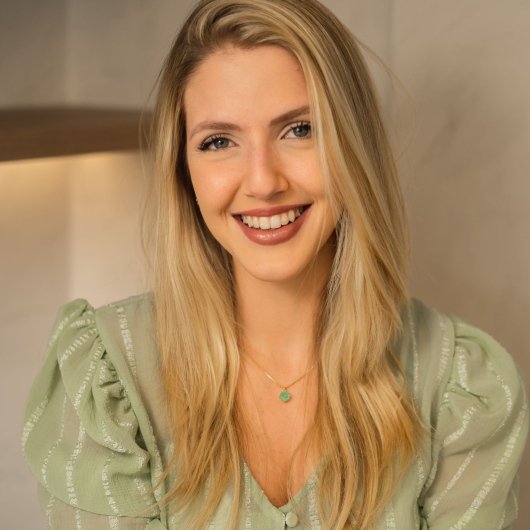 Dra. Georgia Farina