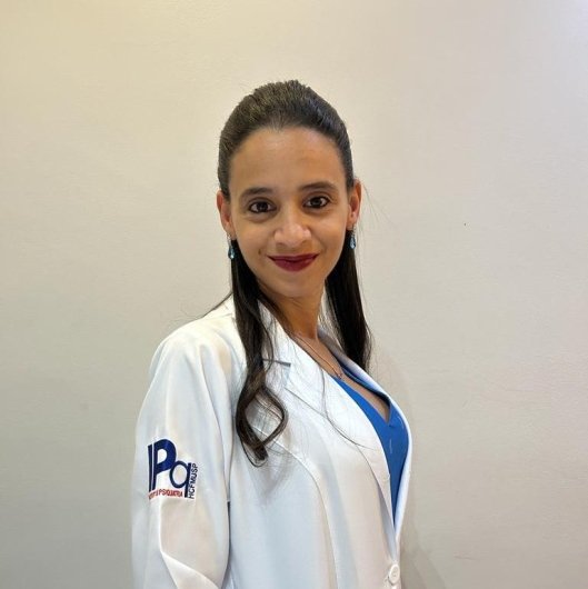 Dra. Ana Carolina Oliveira de Carvalho