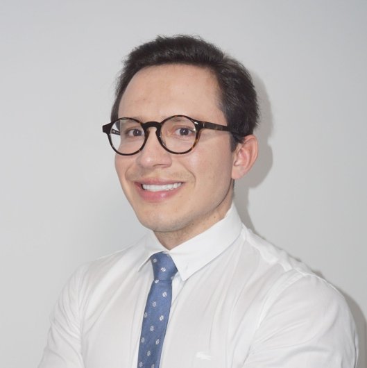 Dr. Charles Oliveira