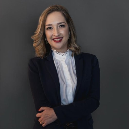 Dra. Diana Sá