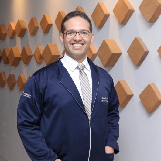 Dr. Ricardo Fidelis