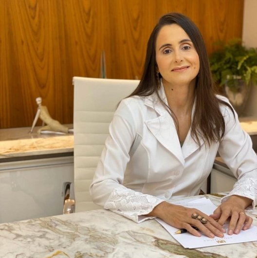 Dra. Juliana Silva Araujo