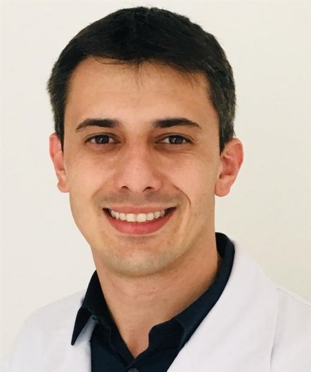 Dr. Carlos Henrique Levinho