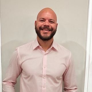 Dr. Marcel Campos