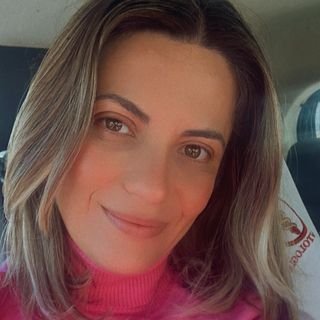 Dra. Maria Carolina Almeida