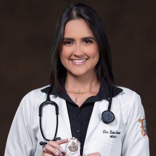 Dra. Laíssa Fernandes