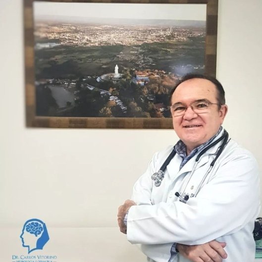Dr. Carlos Vitorino de Souza