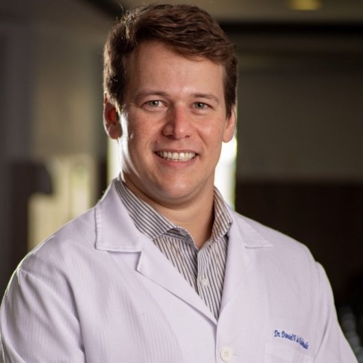 Dr. Daniel Vilela de Holanda