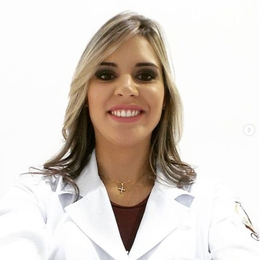 Dra. Raíssa C Costa Silva