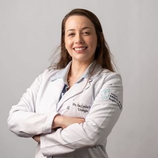 Dra. Ana Carolina Costa Tôrres