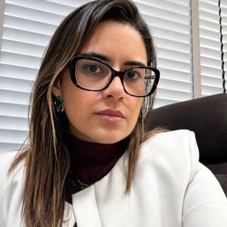 Dra. Ana Carolina Grillo