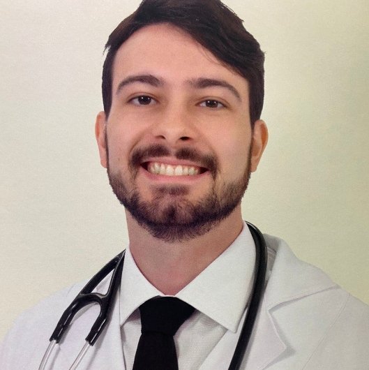 Dr. Eduardo Freitas