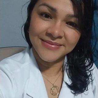 Dra. Adriana Souza Hilario