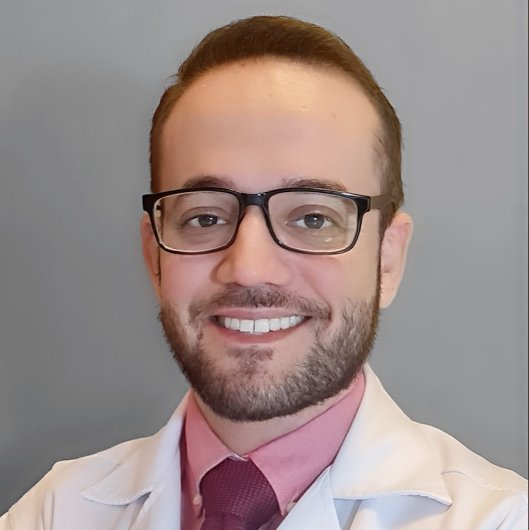Dr. Renato Caravellos