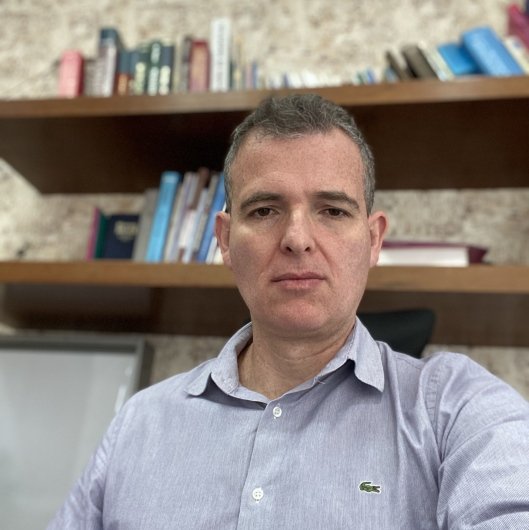 Dr. Fabio Marcelo Martins Vara
