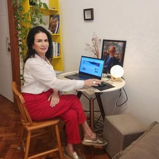 Dra. Maria Lucia Ferreira Gomes