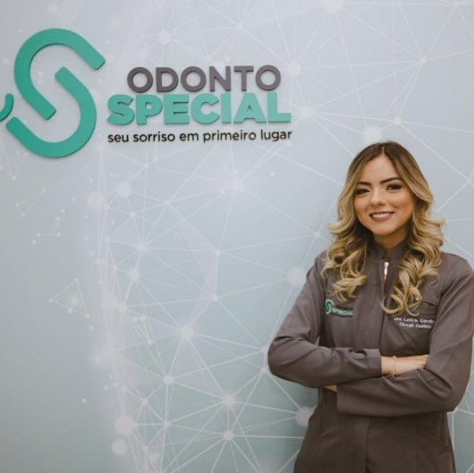 Dra. Letícia Caroline Sena Afonso Pimentel