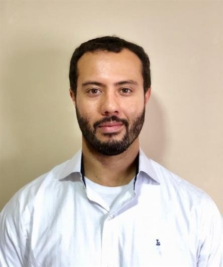 Dr. Raphael Moreira Teixeira