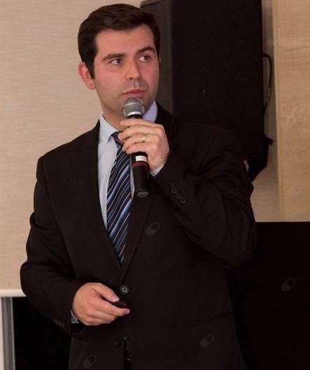 Dr. Danilo Manente