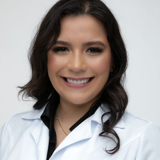 Dra. Amanda Camelo Paulino