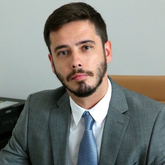Dr. Bruno Carvalho
