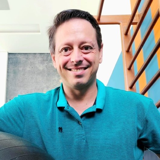 Dr. Fernando Fernandes