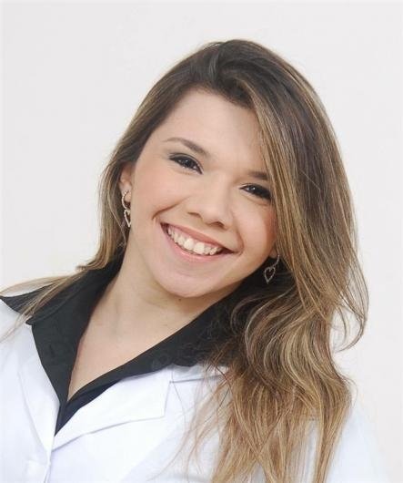 Dra. Laureane Rebouças Machado Ferreira
