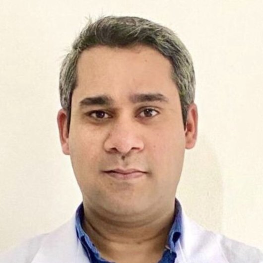Dr. Umar Farooq