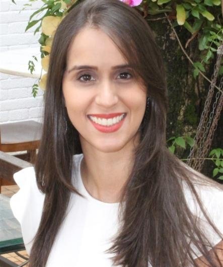 Renata Teixeira de Almeida Araújo