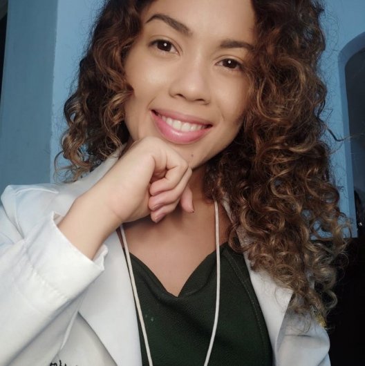 Letícia Mª S. Ferreira