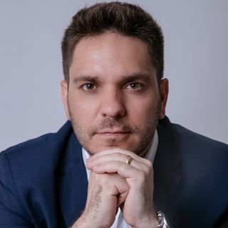Dr. Julio Cesar Araujo
