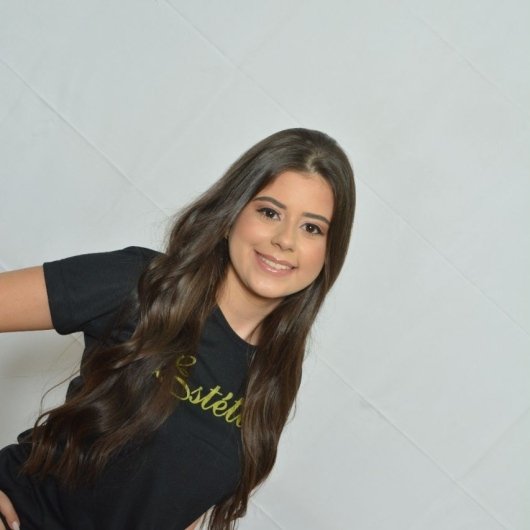 Julia Medeiros