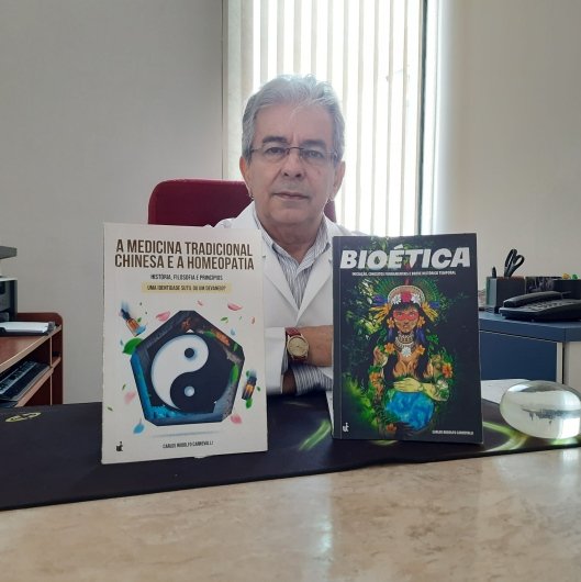 Dr. Carlos Rodolfo