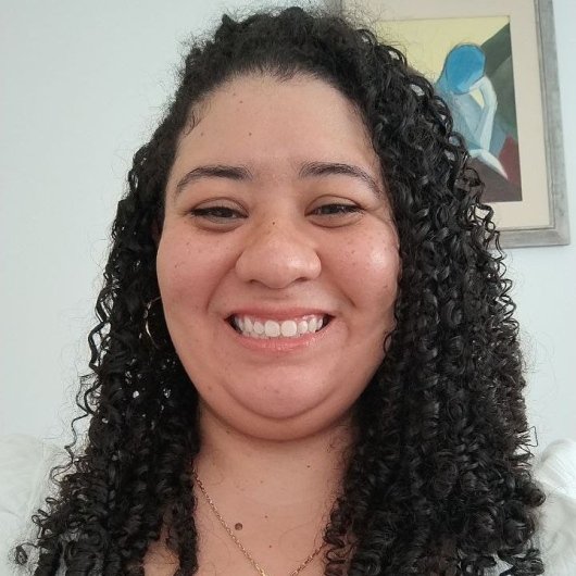 Ana Paula Oliveira Pascuim