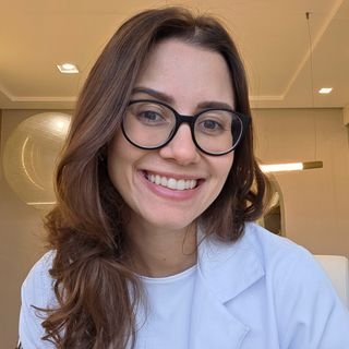 Dra. Ana Carolina Basseggio