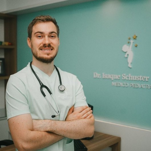 Dr. Isaque Schuster Ensslin