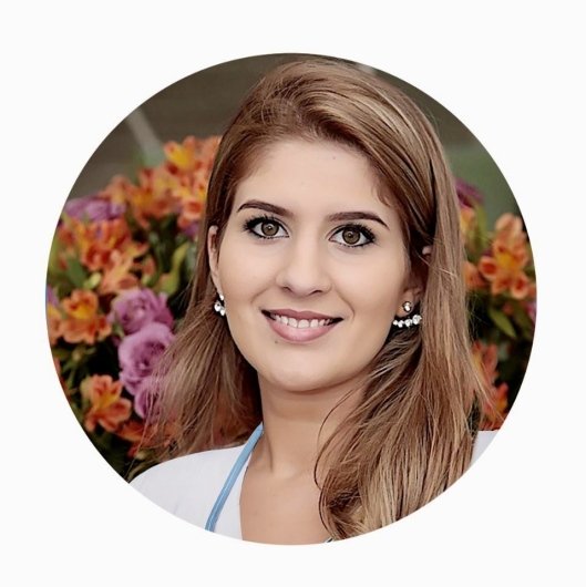 Dra. Lysandra Leite