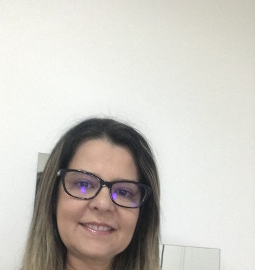 Dra. Cláudia Sales