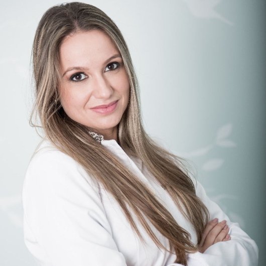 Dra. Bruna Cunha Fabri