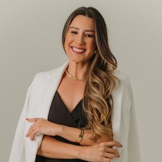 Dra. Fransueny Alves Ribeiro