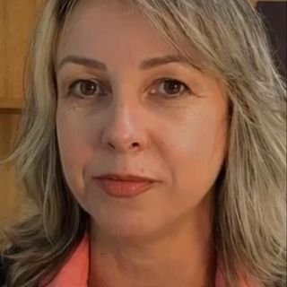 Dra. Áurea Regina Aguiar