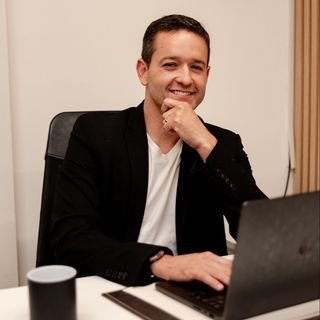 Dr. Helder Vilela